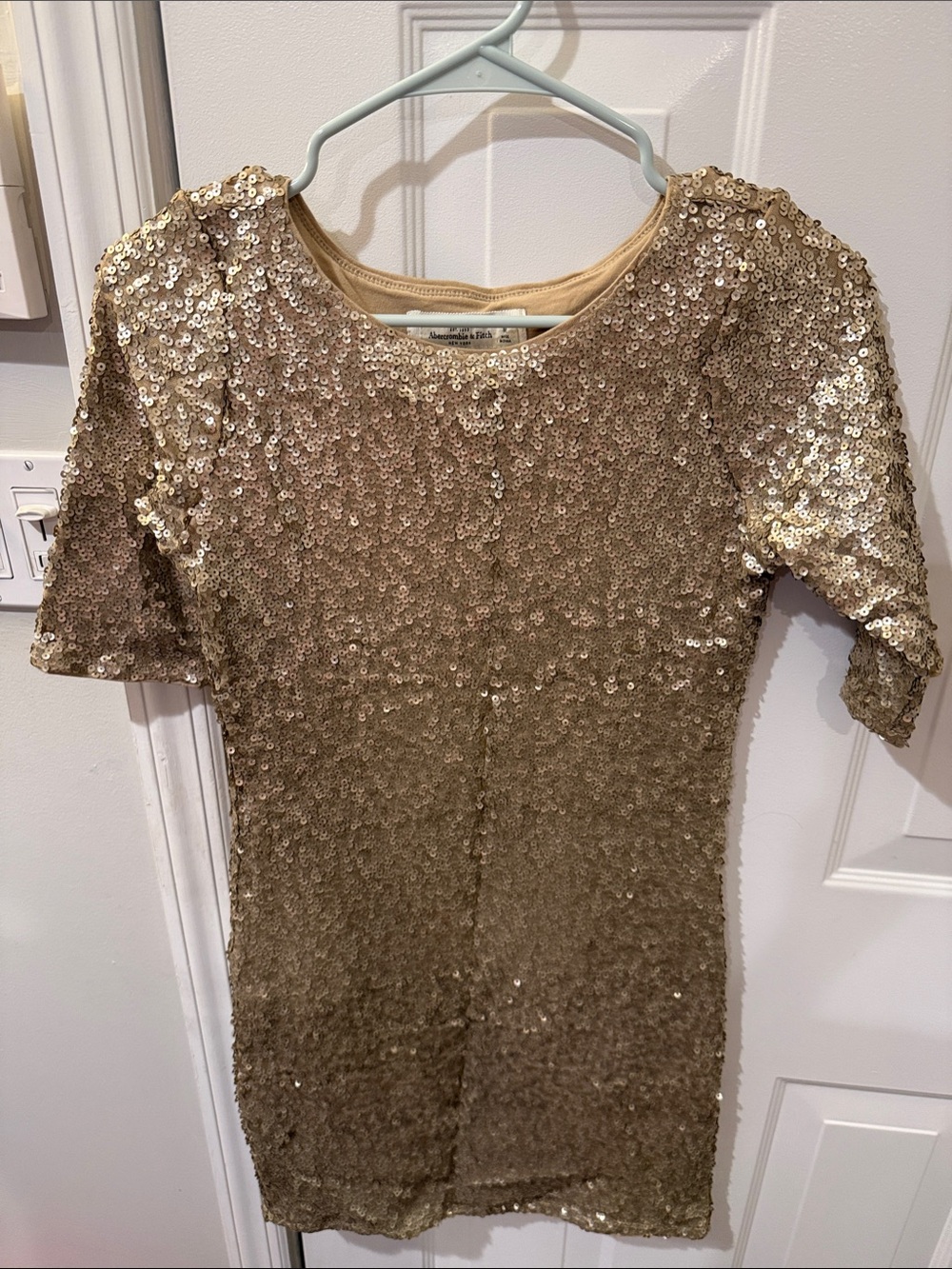Abercrombie & Fitch Gold Sequin Short Sleeve Dress